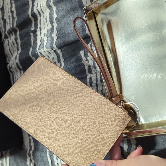 Coach Gift Boxed Star Glitter Gold Corner Zip Wristlet Clutch Wallet NWT ⭐✨🌟 - Picture 4 of 6